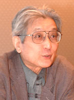 三輪昌男氏