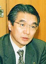 山田俊男氏