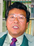 馬場由見氏