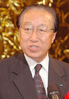 来賓を代表して挨拶する宮田勇JA全中会長