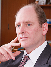 �A���h�����[�E�K�X���[(Andrew Guthrie�j��