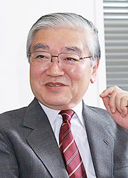 徳川恒孝