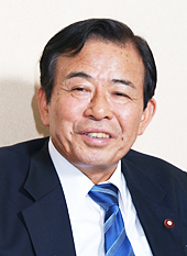 筒井信隆氏