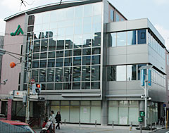 nous1002190901.jpg