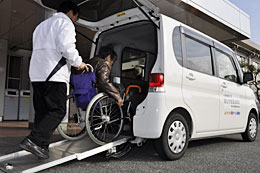 昨年６月からスタートした「福祉有償運送」事業