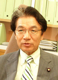 山田俊男氏