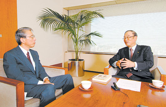 特別対談　トヨタ自動車（株）取締役会長・張富士夫氏&times;ＪＡ全農専務・加藤一郎氏　　クルマづくりから考える新たな協同